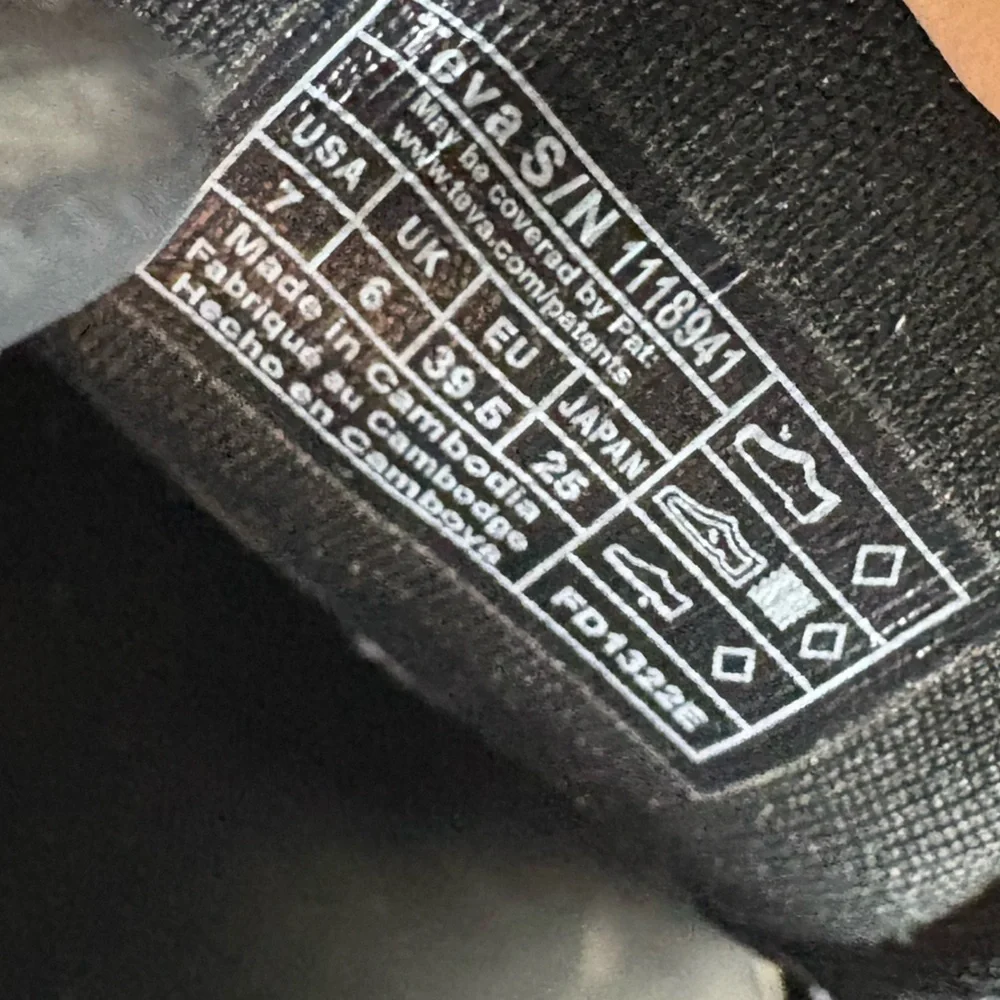 Teva Flintwood Men's Fisherman Outdoor Hiking Sandals Size 7 Black Waterproof